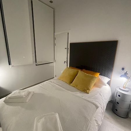 Casa De Huespedes Almirante Madrid公寓 外观 照片