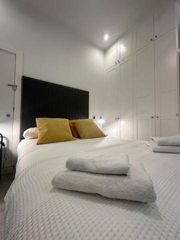 Casa De Huespedes Almirante Madrid公寓 外观 照片