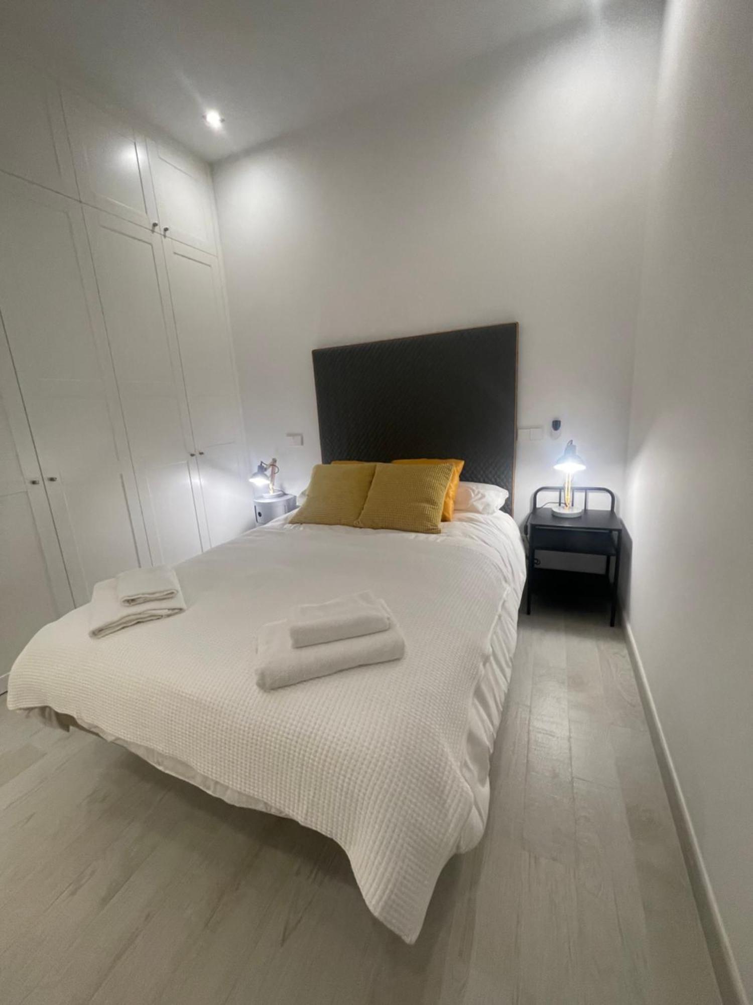 Casa De Huespedes Almirante Madrid公寓 外观 照片