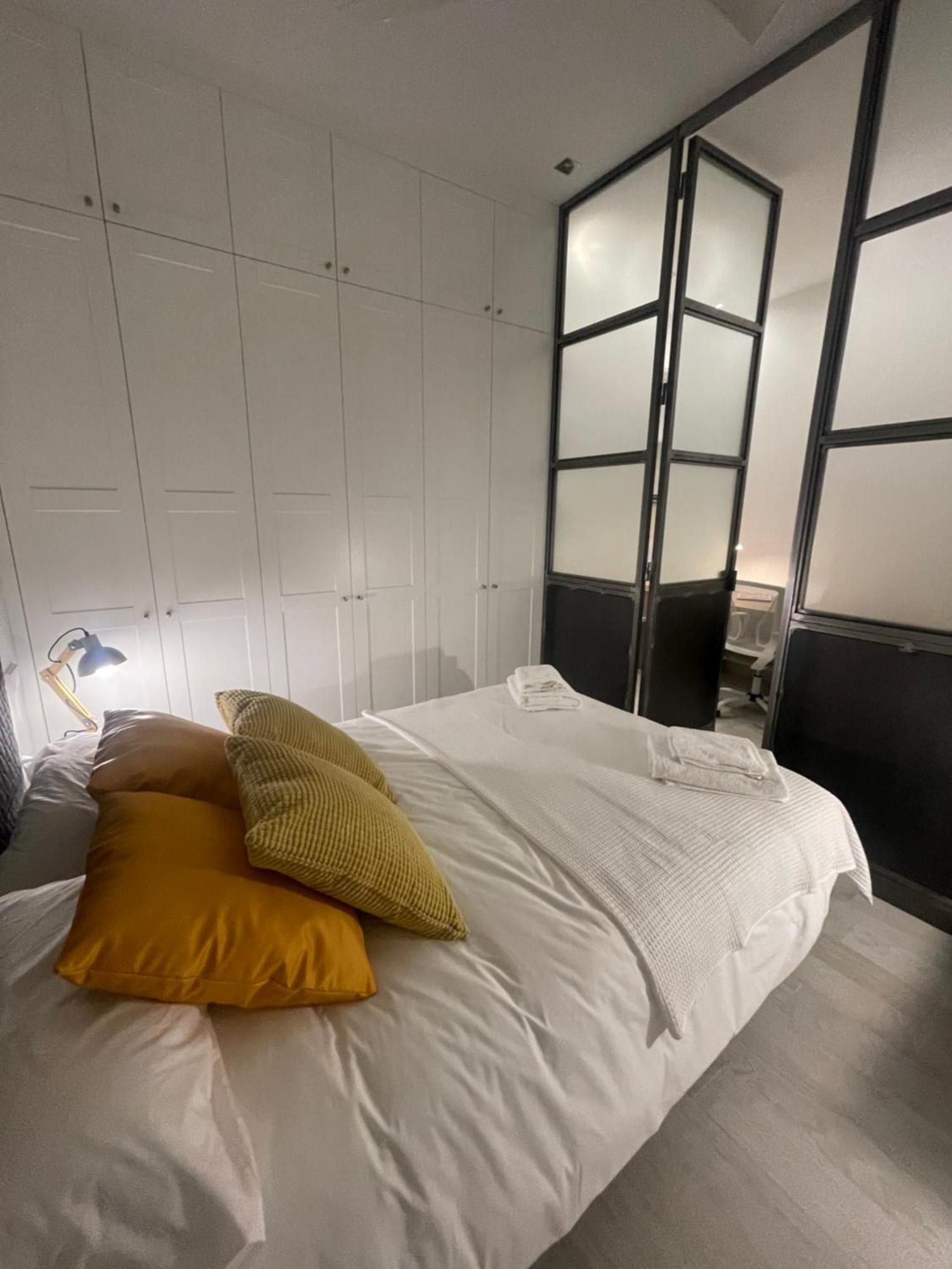Casa De Huespedes Almirante Madrid公寓 外观 照片